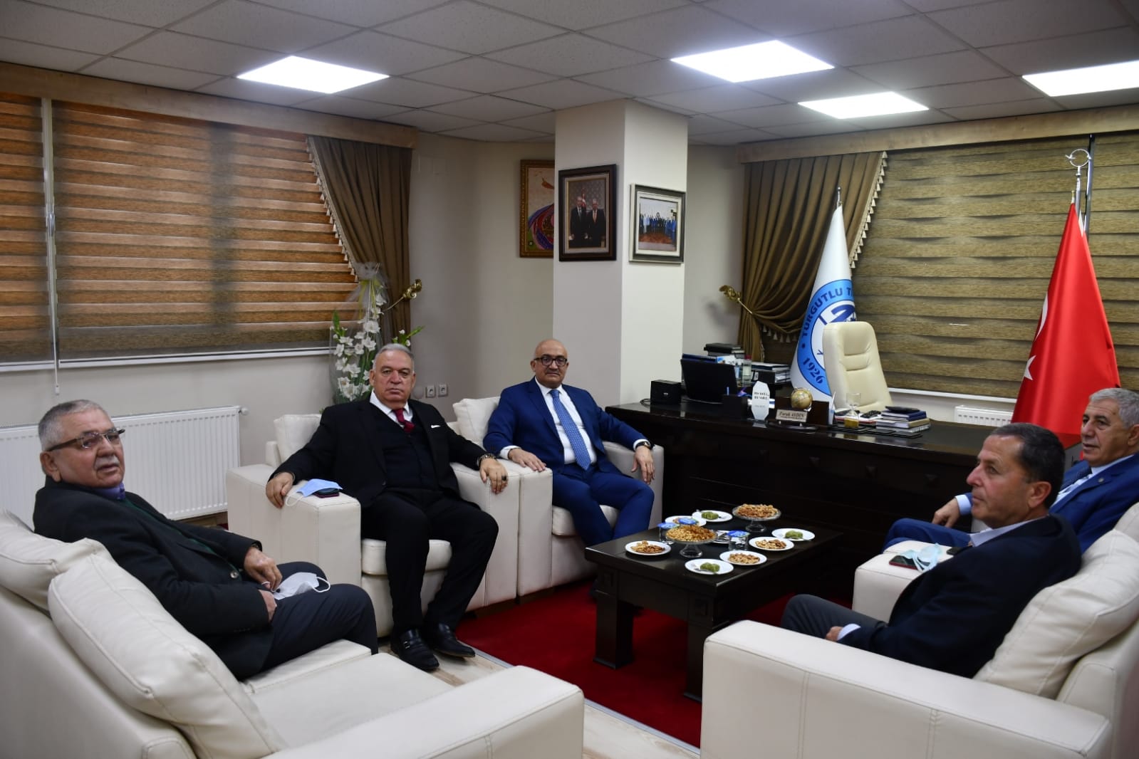 Başkan Aydın'a, Rektör ve Başkanlardan Ziyaret