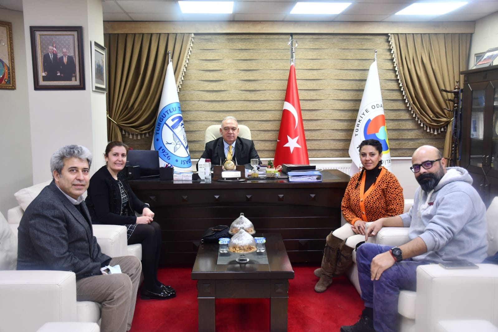 Turgutlu Lisesinden TUTSO Başkanı Aydın'a Ziyaret