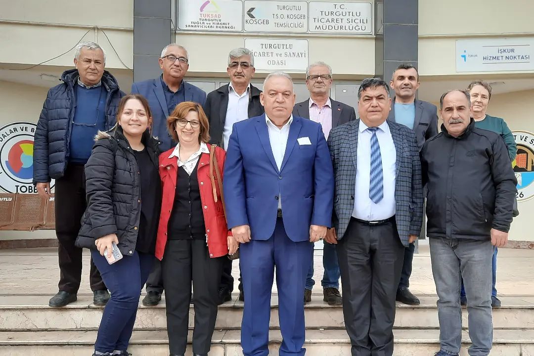 Başkan Aydın\'a CHP Turgutlu İlçe Yöneticilerinden Ziyaret