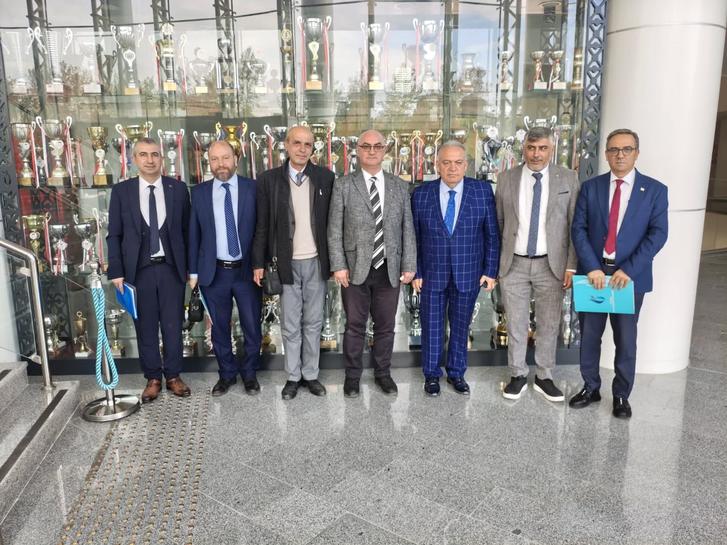Başkan Aydın, MCBÜ'de toplantıya katıldı