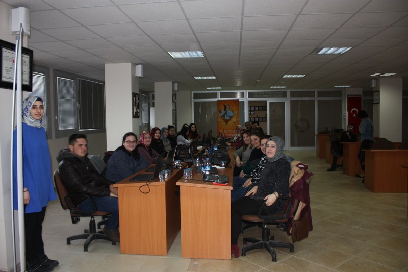 KIZ KARDEŞİM PROJESİ KAPSAMINDA BİLGİSAYAR OKURYAZARLIĞI EĞİTİMİ VERİLDİ