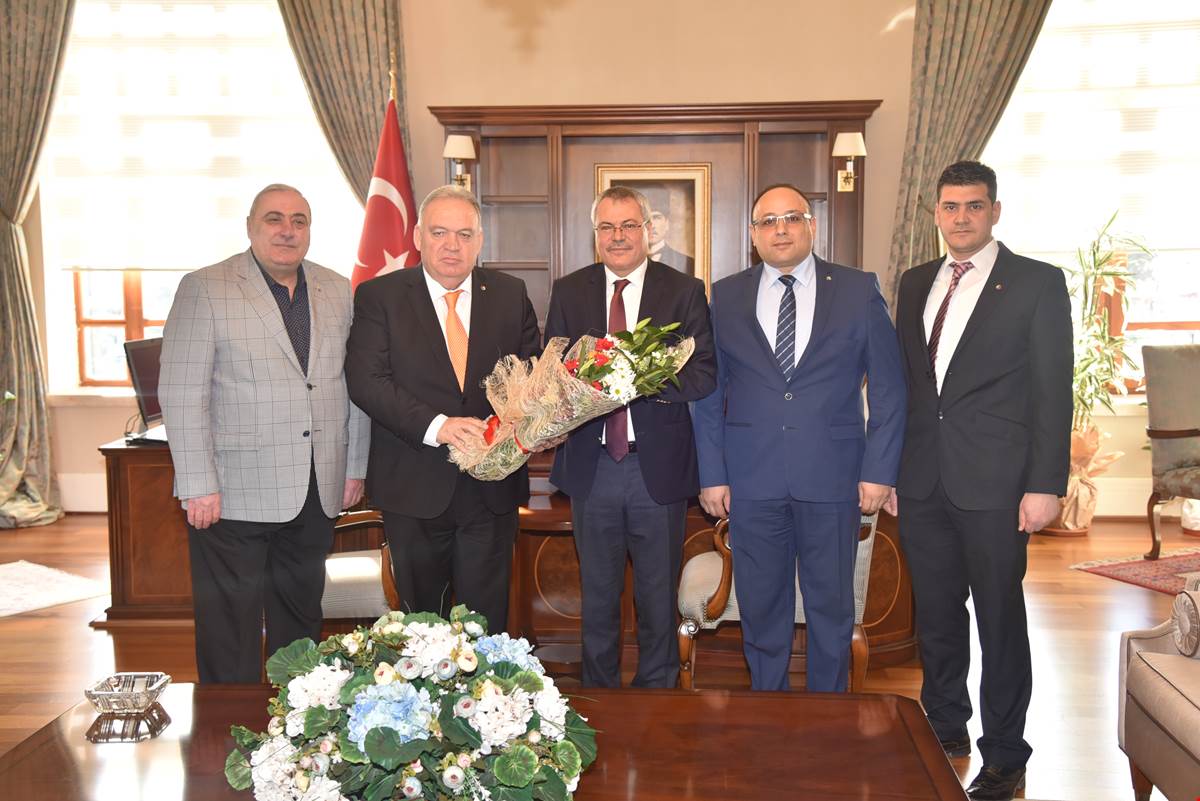 ODAMIZ VALİ AHMET DENİZ’E HAYIRLI OLSUN ZİYARETİNDE BULUNDU