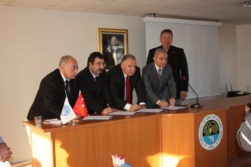 ÜNİVERSİTE- SANAYİ İŞBİRLİĞİ PROTOKOLÜ İMZALANDI