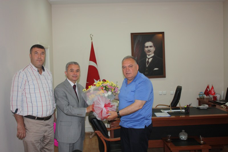 ODA YÖNETİMİMİZ, TURGUTLU’NUN YENİ KAYMAKAMI UĞUR TURAN’ I ZİYARET ETTİ