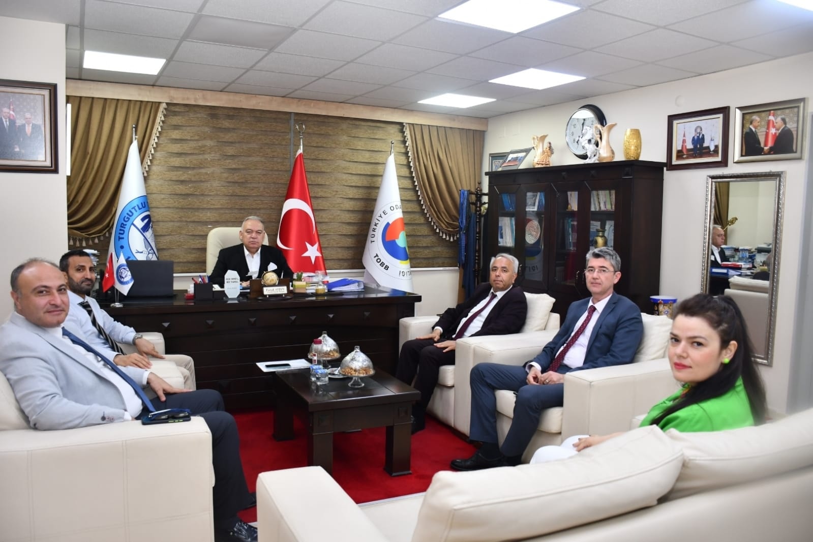 TUTSO Başkanı Faruk Aydın\'a, Sağlık ve Eğitim Yetkililerinden Ziyaret