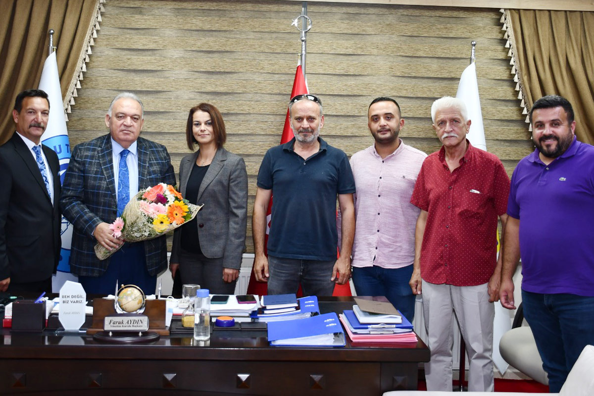 Başkan Aydın'a MHP'den Ziyaret