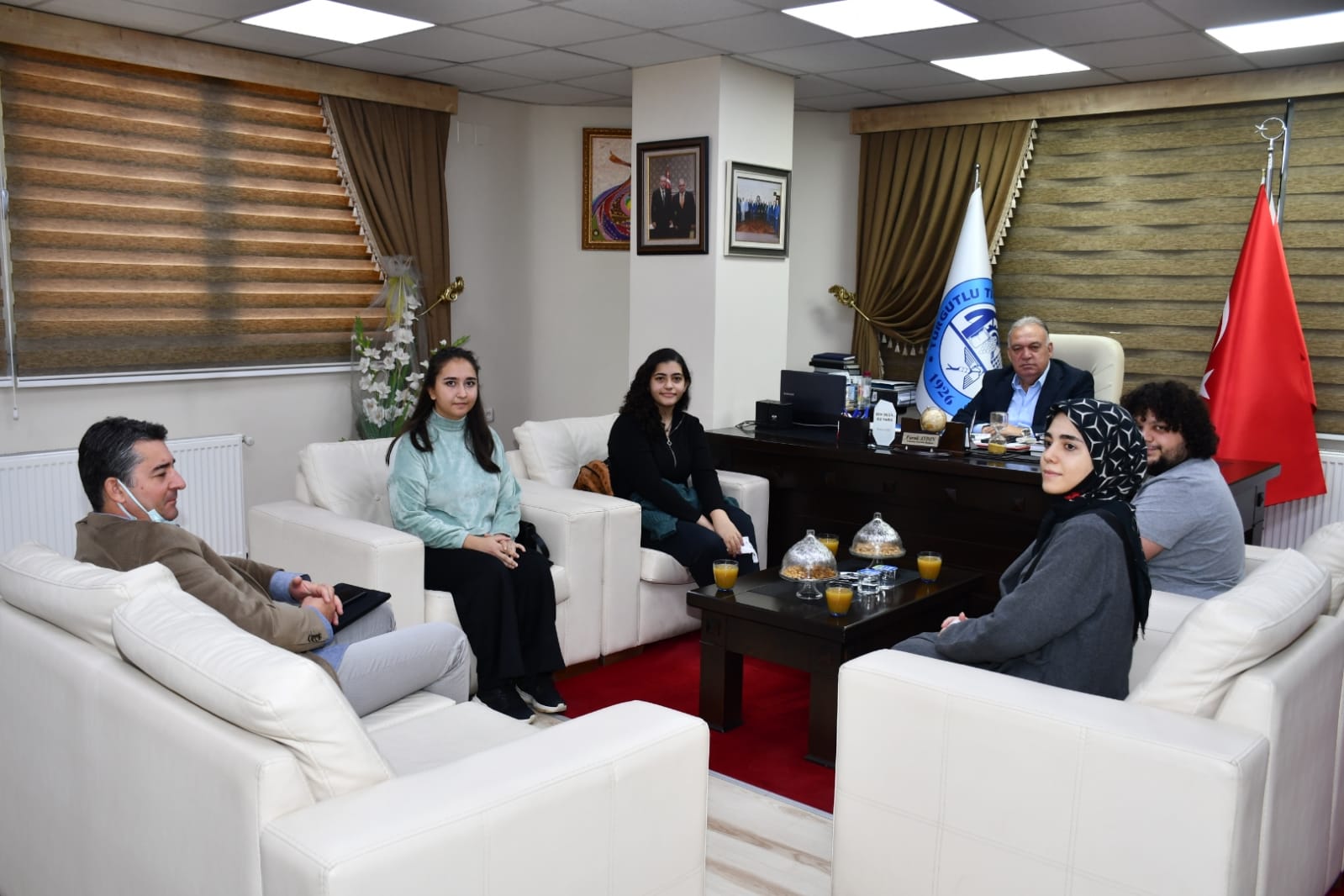 Mühendislik Öğrencilerinden TUTSO Başkanı Faruk Aydın'a Ziyaret