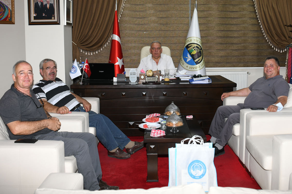Başkan Aydın'a, İzmir Ticaret Borsası Meclis Üyesinden Ziyaret