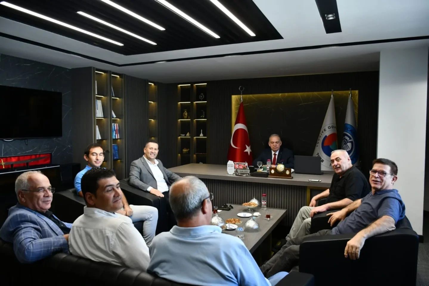 iş Bankası Yetkililerinden Başkan Aydın'a Ziyaret