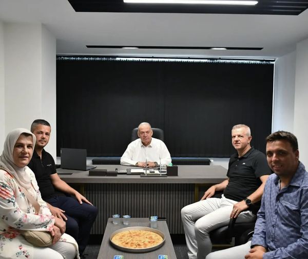 Arnavut Kültür Derneği'nden Başkan Aydın'a Ziyaret