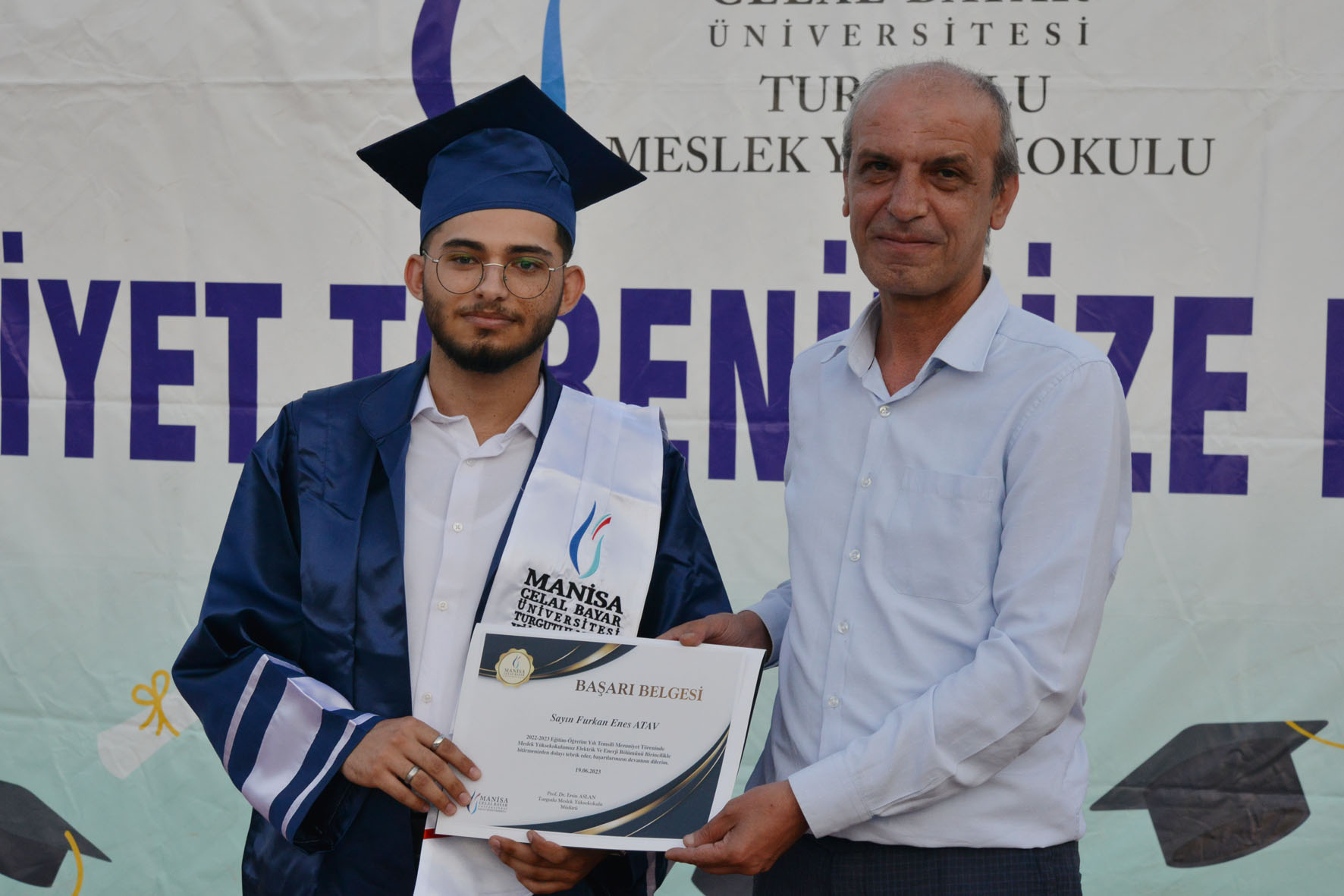 TUTSO Turgutlu MYO Mezuniyet Törenine Katıldı