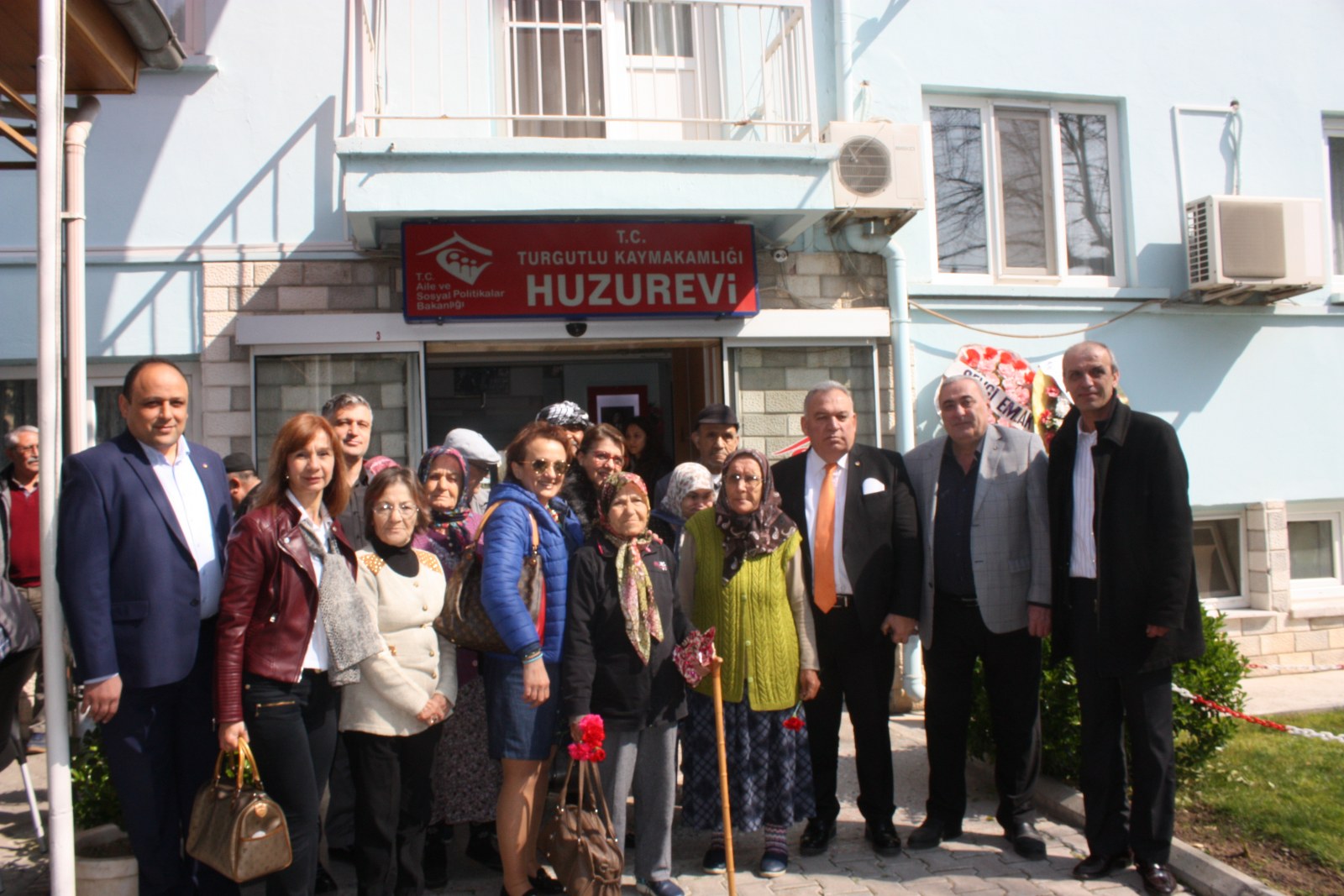 ODAMIZDAN HUZUREVİNE VEFA ZİYARETİ