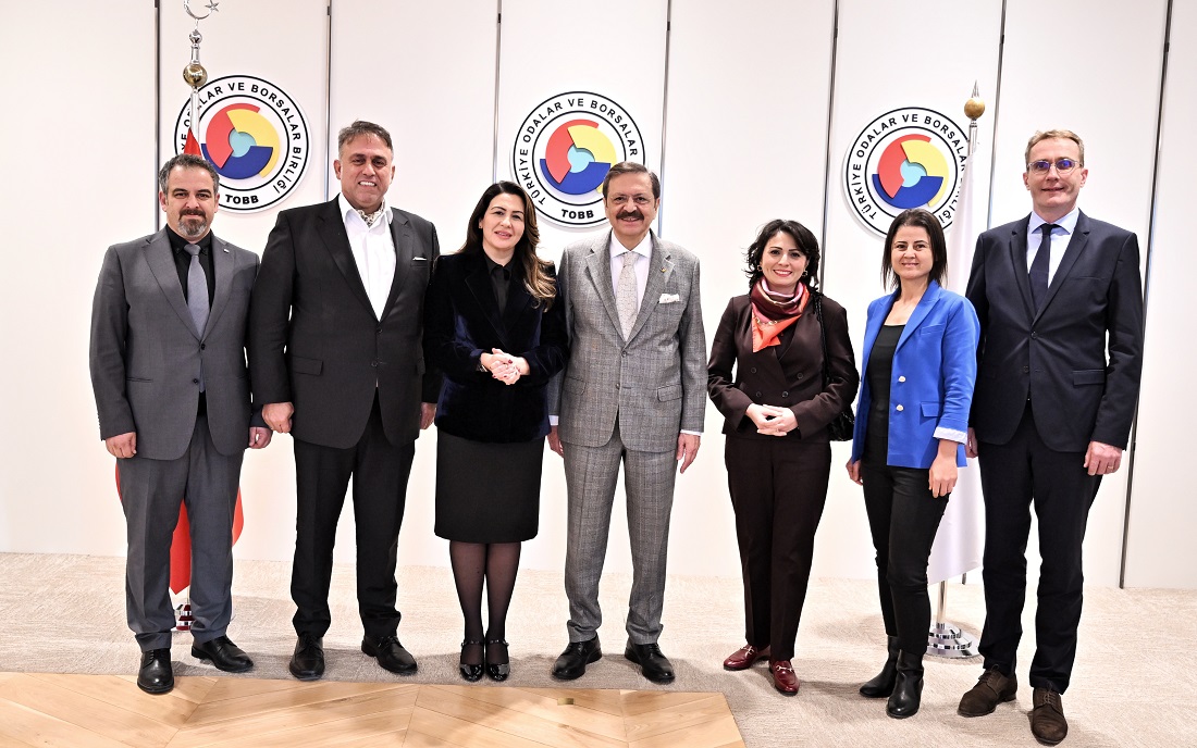 Hisarcıklıoğlu, AHK yönetimi ile görüştü