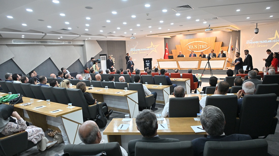 Van’da istihdama katkı sağlayanlara ödül