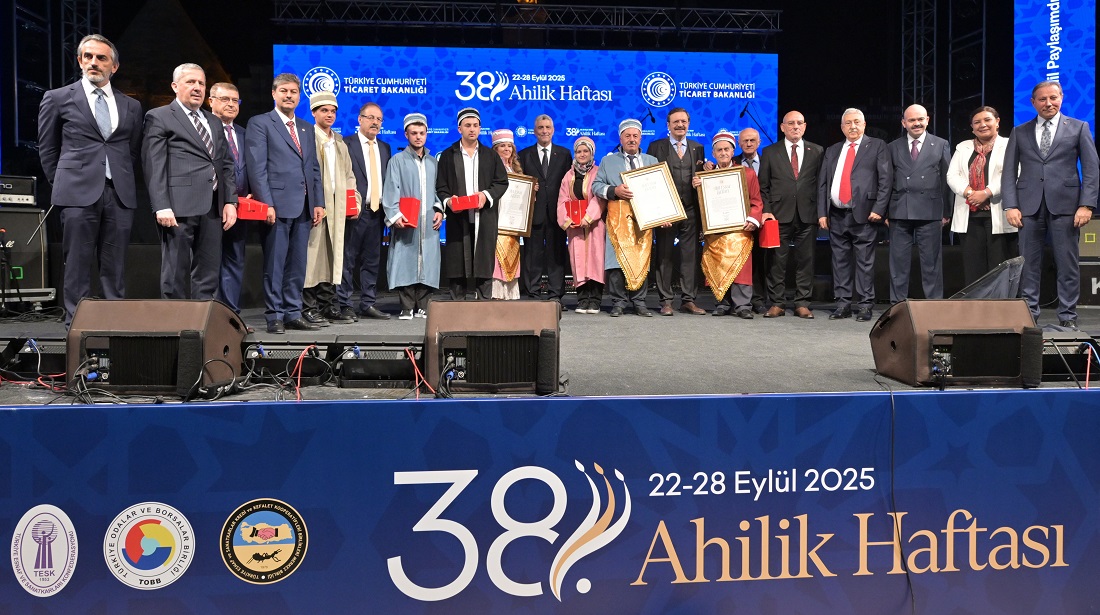 Hisarcıklıoğlu, Kırşehir’de 38. Ahilik Haftası kutlamalarına katıldı