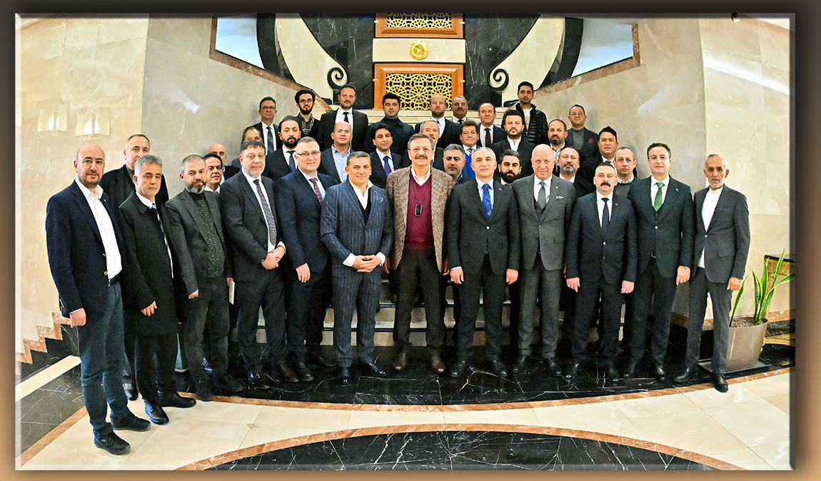 Hisarcıklıoğlu, Türkiye İnşaat Müteahhitleri Sektör Meclis üyeleriyle görüştü