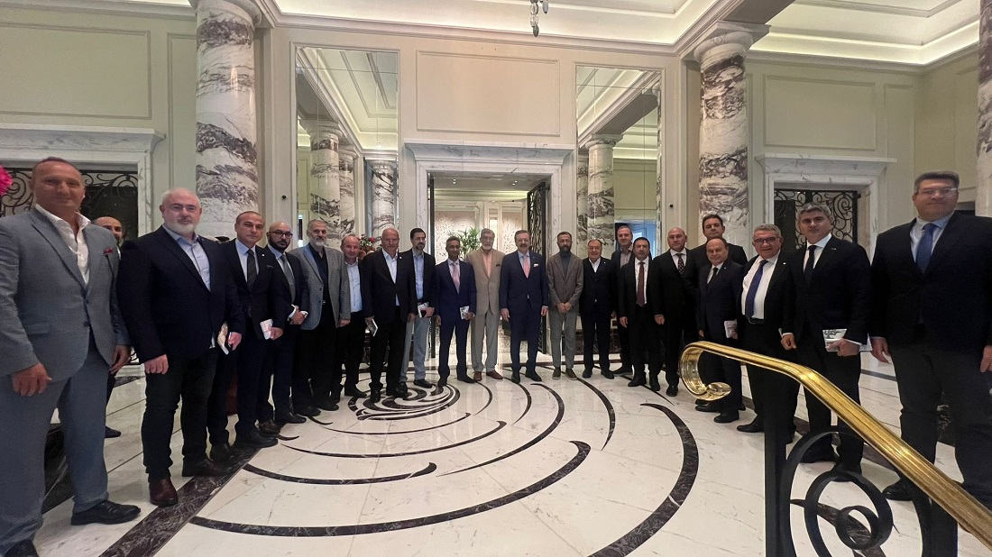 Hisarcıklıoğlu, MBF Başkanı Sir. Iqbal Sacranie OBE ile görüştü