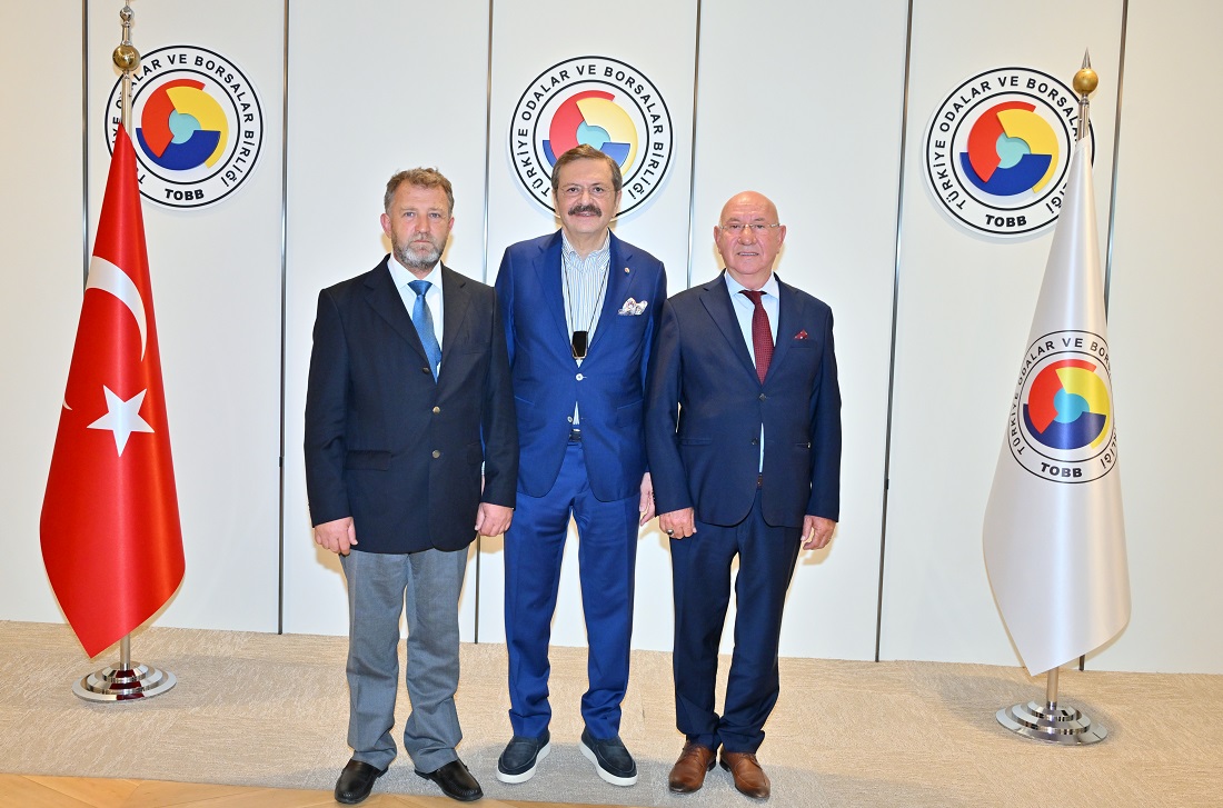 Çorlu Ticaret Borsası Başkanı Özer Cin’den Hisarcıklıoğlu’na ziyaret