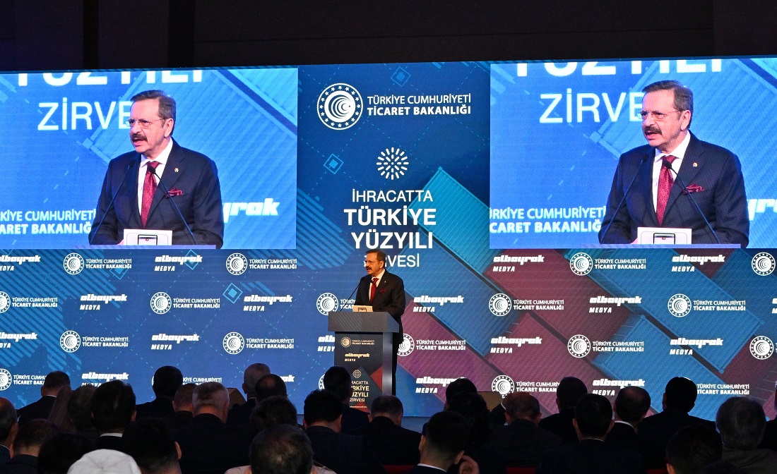 Hisarcıklıoğlu, İhracatta Türkiye Yüzyılı Zirvesi’ne katıldı