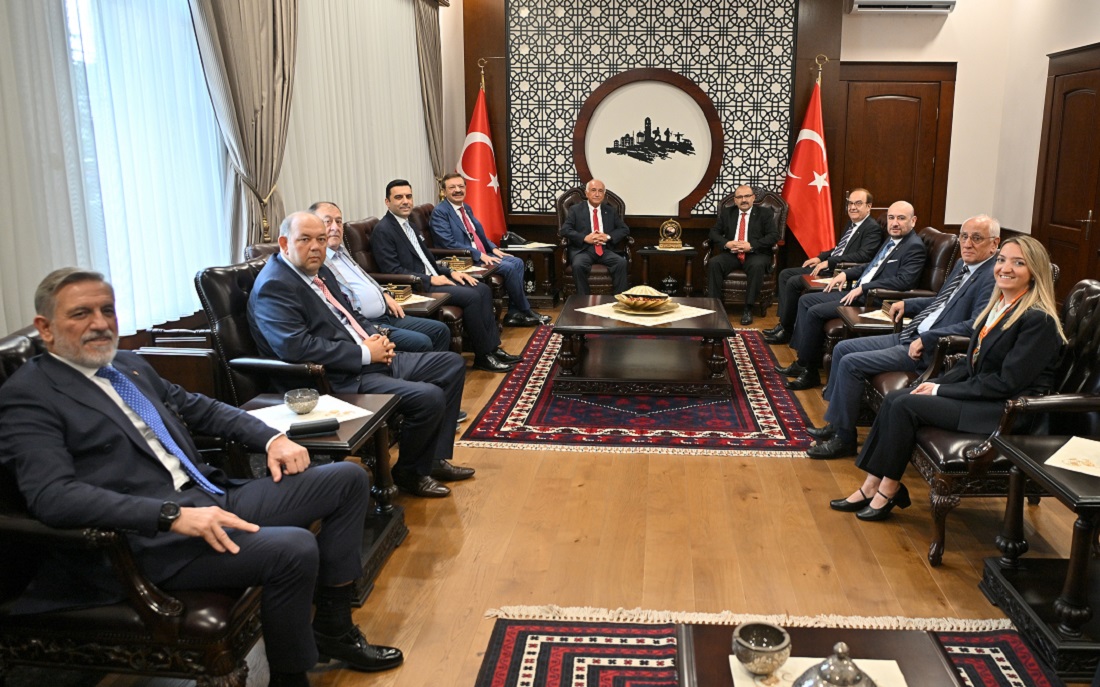 Balıkesir Valisi İsmail Ustaoğlu’na ziyaret