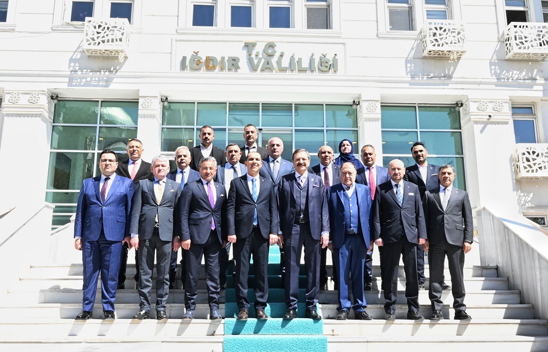 Iğdır Valisi Taşolar’ı ziyaret
