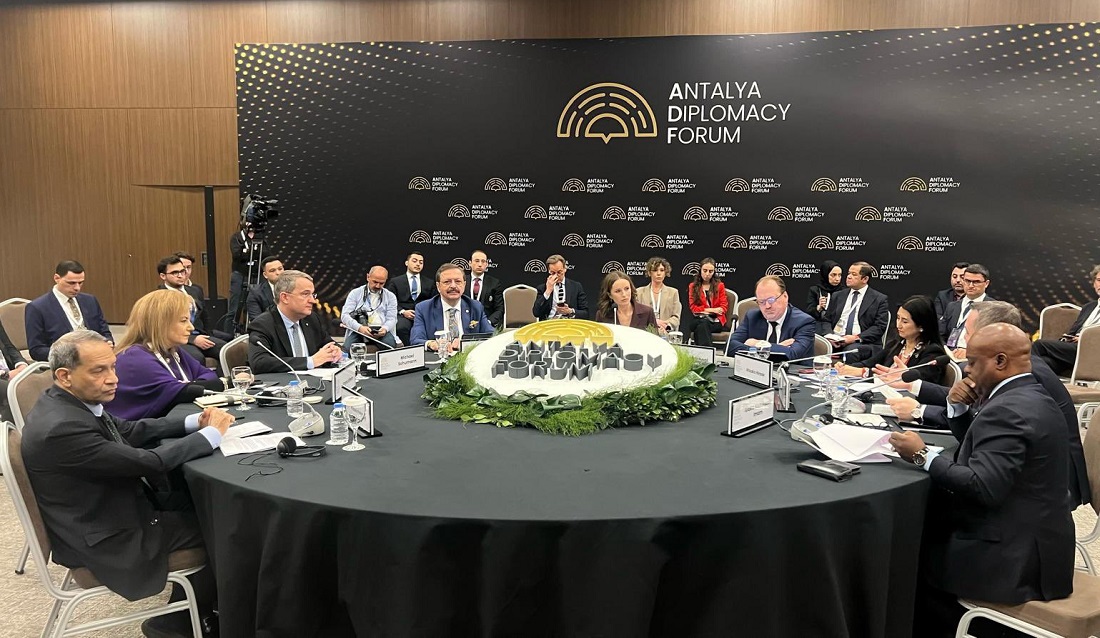 Hisarcıklıoğlu, Antalya Diplomasi Forumu “Piyasaları Dönüştüren Dijital Ekonomi” oturumunda konuştu