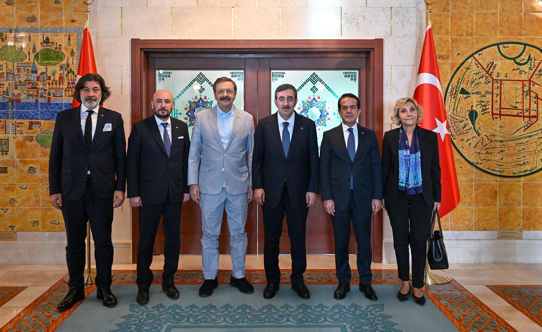 Hisarcıklıoğlu, Cumhurbaşkanı Yardımcısı Yılmaz ile bir araya geldi