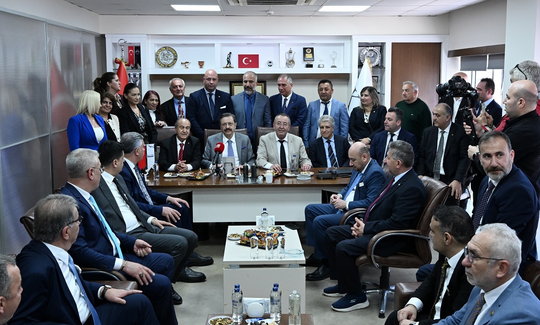 Hisarcıklıoğlu, Kuşadası TO’yu ziyaret etti