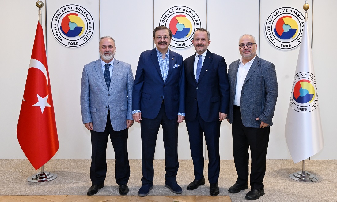 İstanbul Aile Vakfı heyetinden Hisarcıklıoğlu’na ziyaret