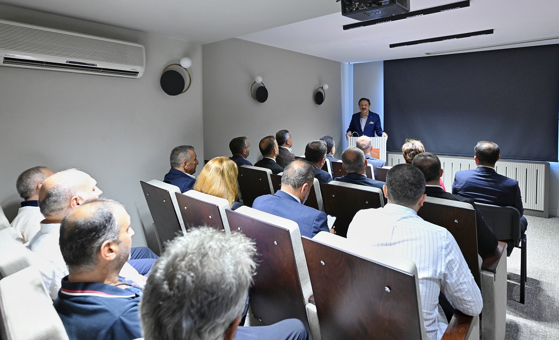 Hisarcıklıoğlu, Of Ticaret ve Sanayi Odası’nı ziyaret etti