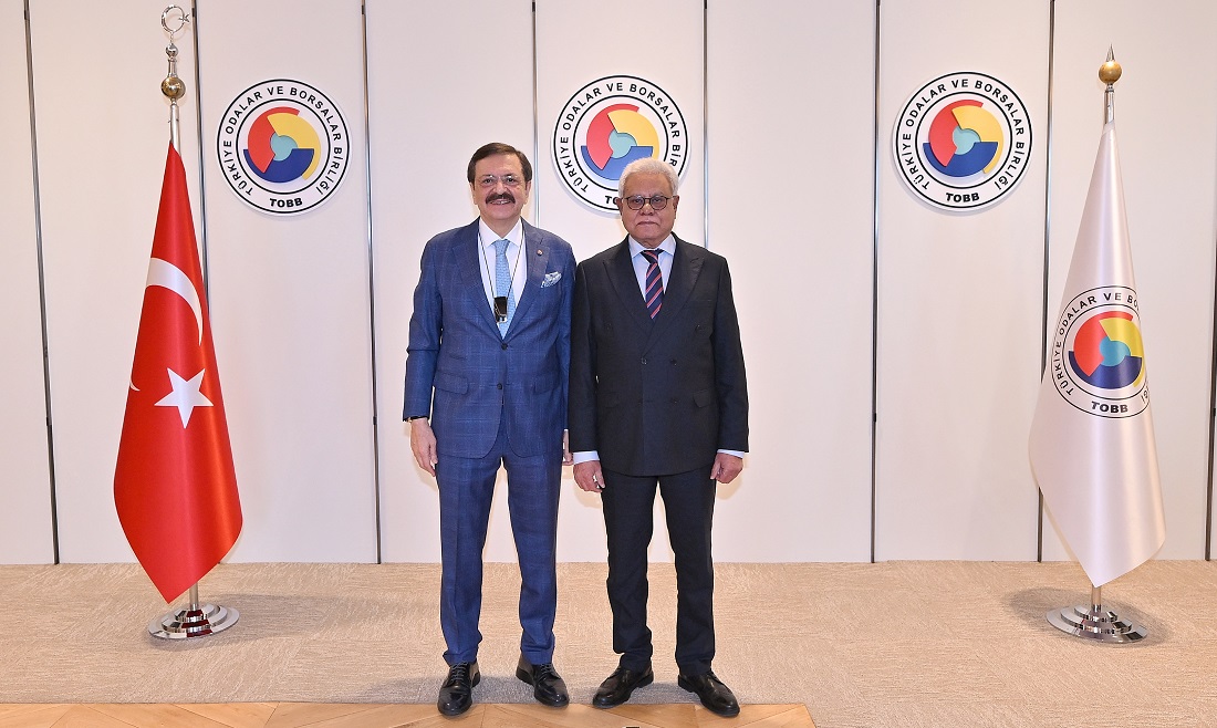 Hisarcıklıoğlu, Pakistan’ın Ankara Büyükelçisi Cüneyd ile görüştü