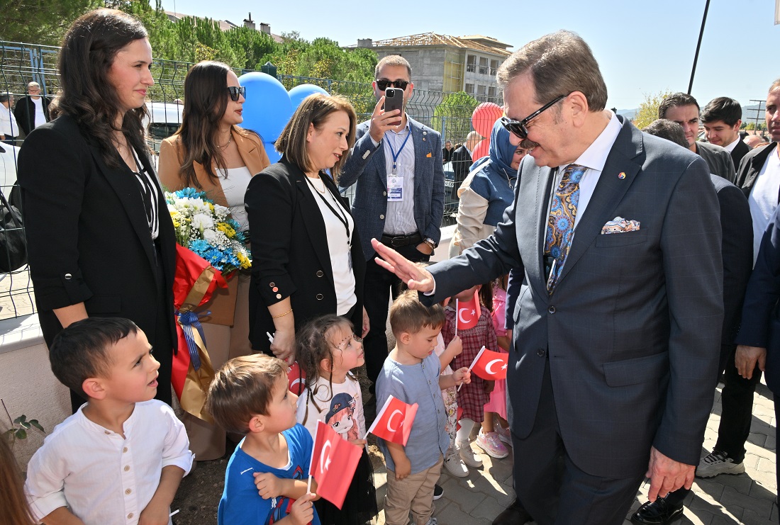 Hisarcıklıoğlu, Biga TOBB Anaokulu Açılış Töreni’ne katıldı