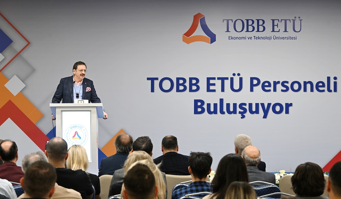 Hisarcıklıoğlu, TOBB ETÜ Personeli Buluşuyor etkinliğine katıldı