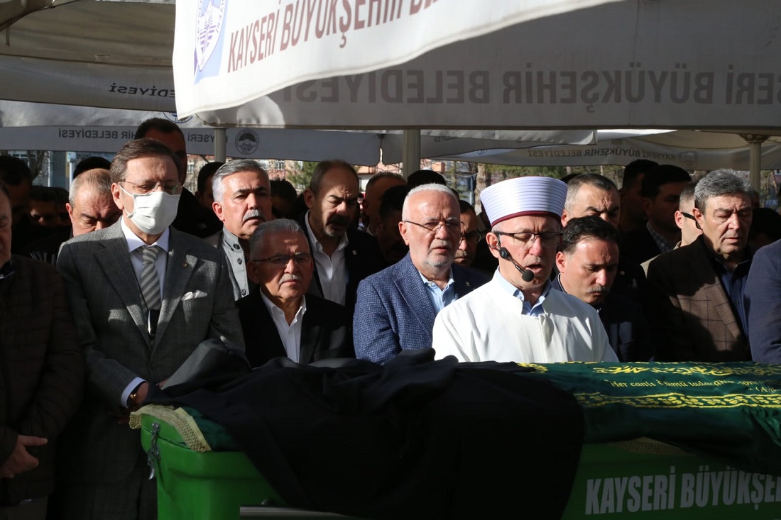 Hisarcıklıoğlu, Erdoğan Büyüksimitci’nin cenaze törenine katıldı