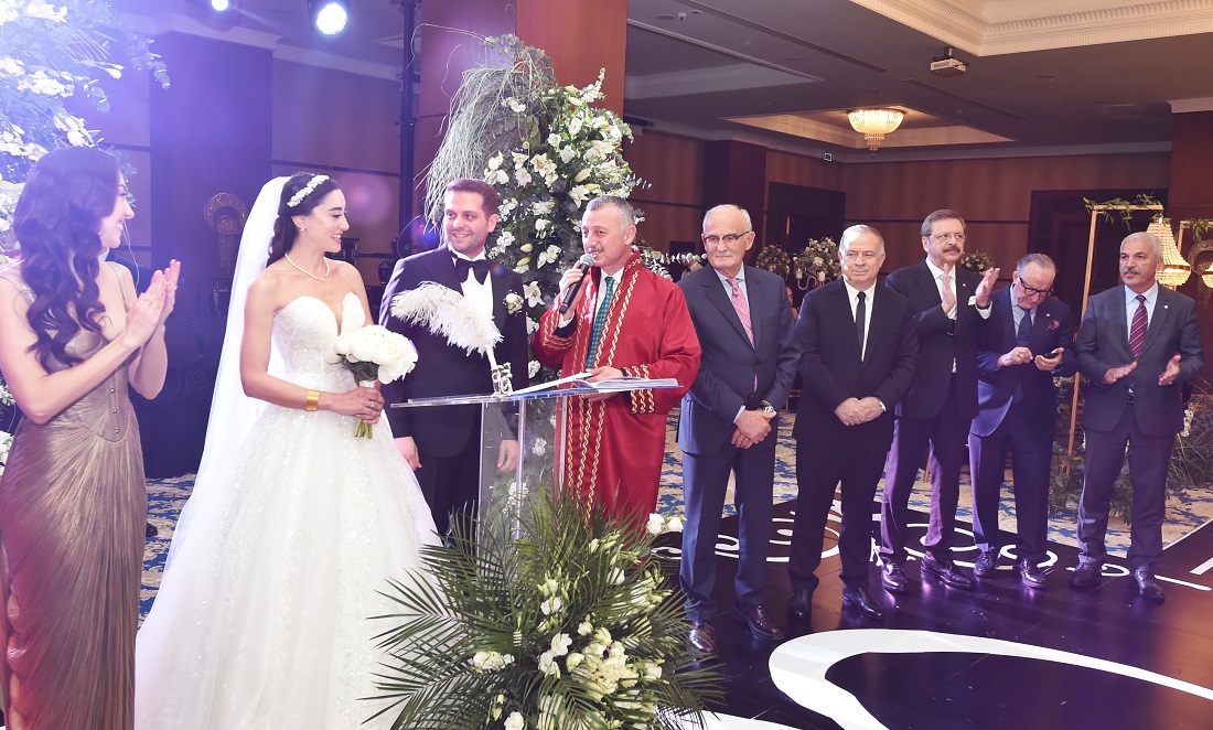 Hisarcıklıoğlu nikah şahidi oldu