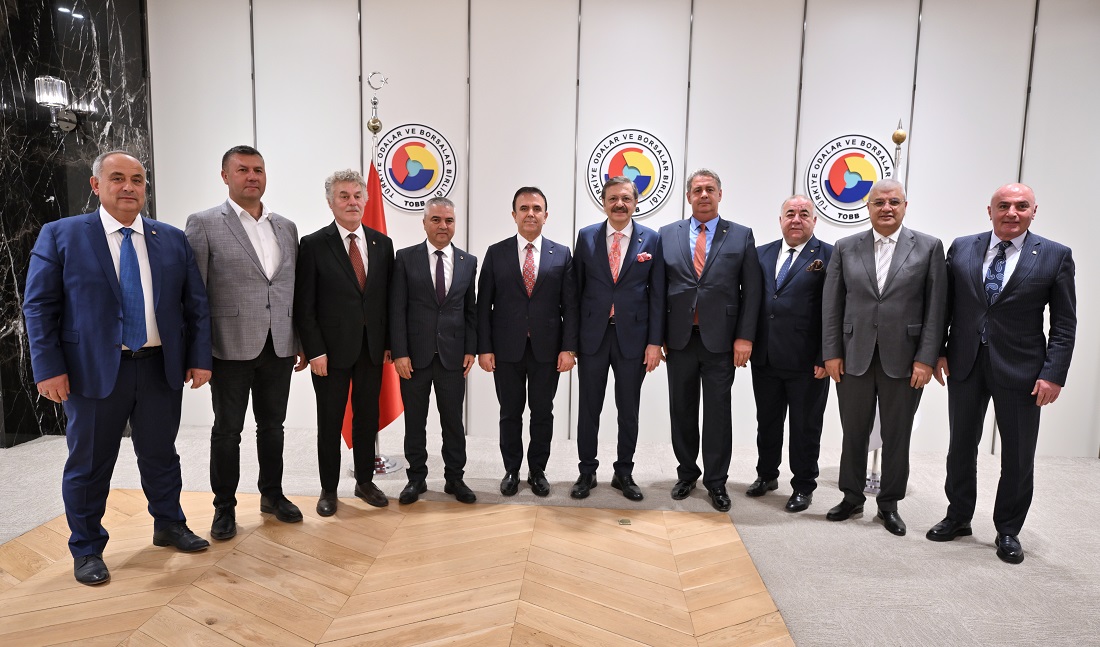 Hisarcıklıoğlu, Dilekleri İnceleme Komisyonu ile görüştü