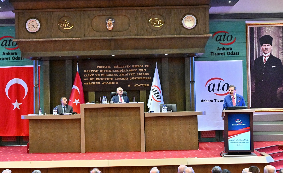Hisarcıklıoğlu, Ankara Ticaret Odası Meclis Toplantısı’na katıldı