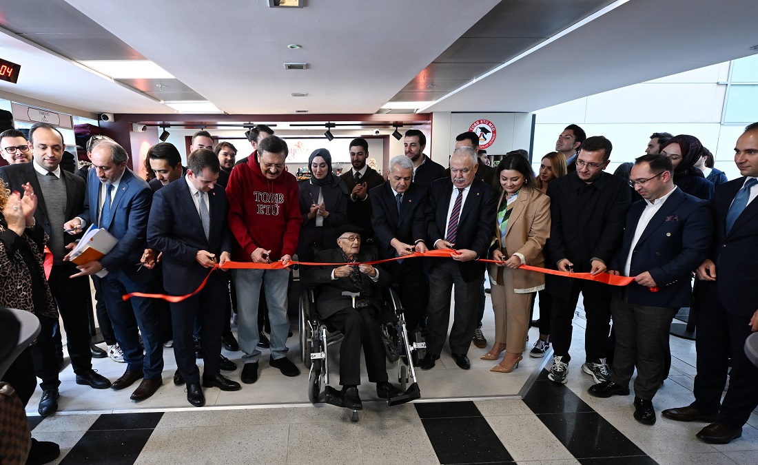 TOBB ETÜ Mezunlar Derneği Fuaye Cafe hizmete açıldı