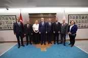 Sağlık Hizmetleri Meclisi Başkanlık Divanı Çalışma Bakanı Vedat Işıkhan’ı ziyaret etti